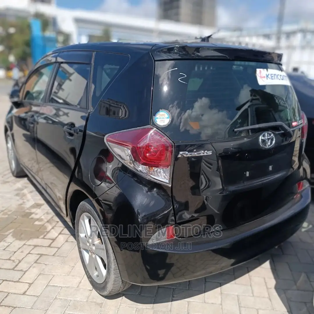 Toyota Ractis 2016 Black