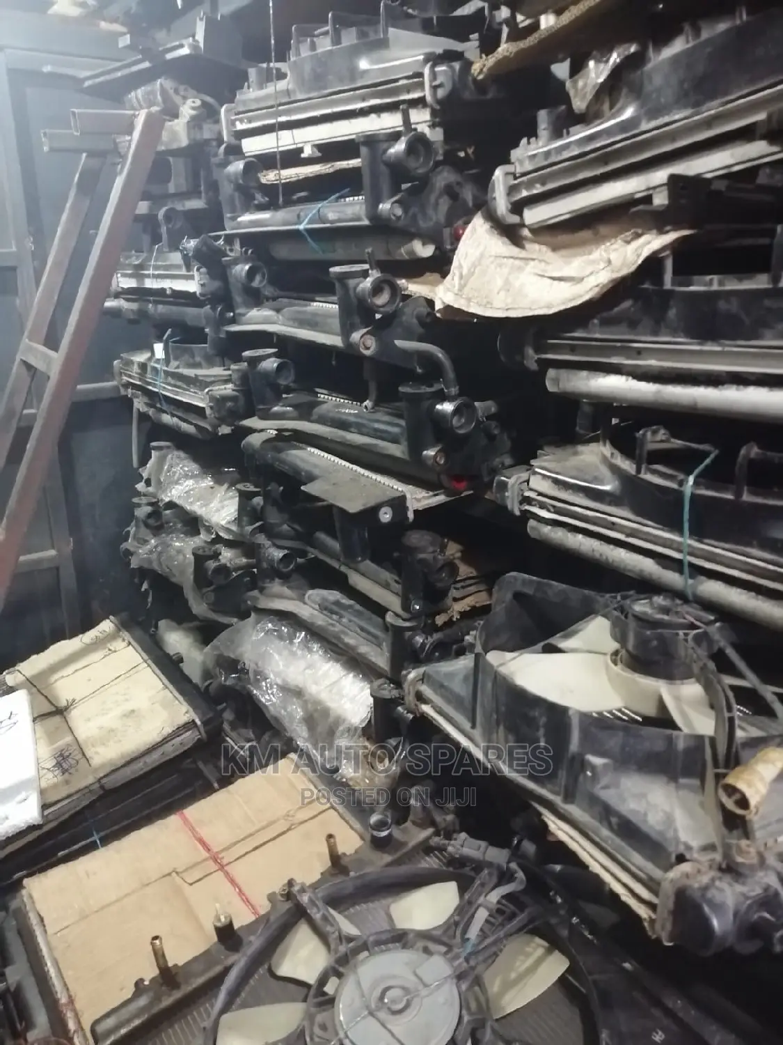 Radiator for Toyota, Nissan, Honda, Mazda, Ford, Suzuki, Mitsubishi.