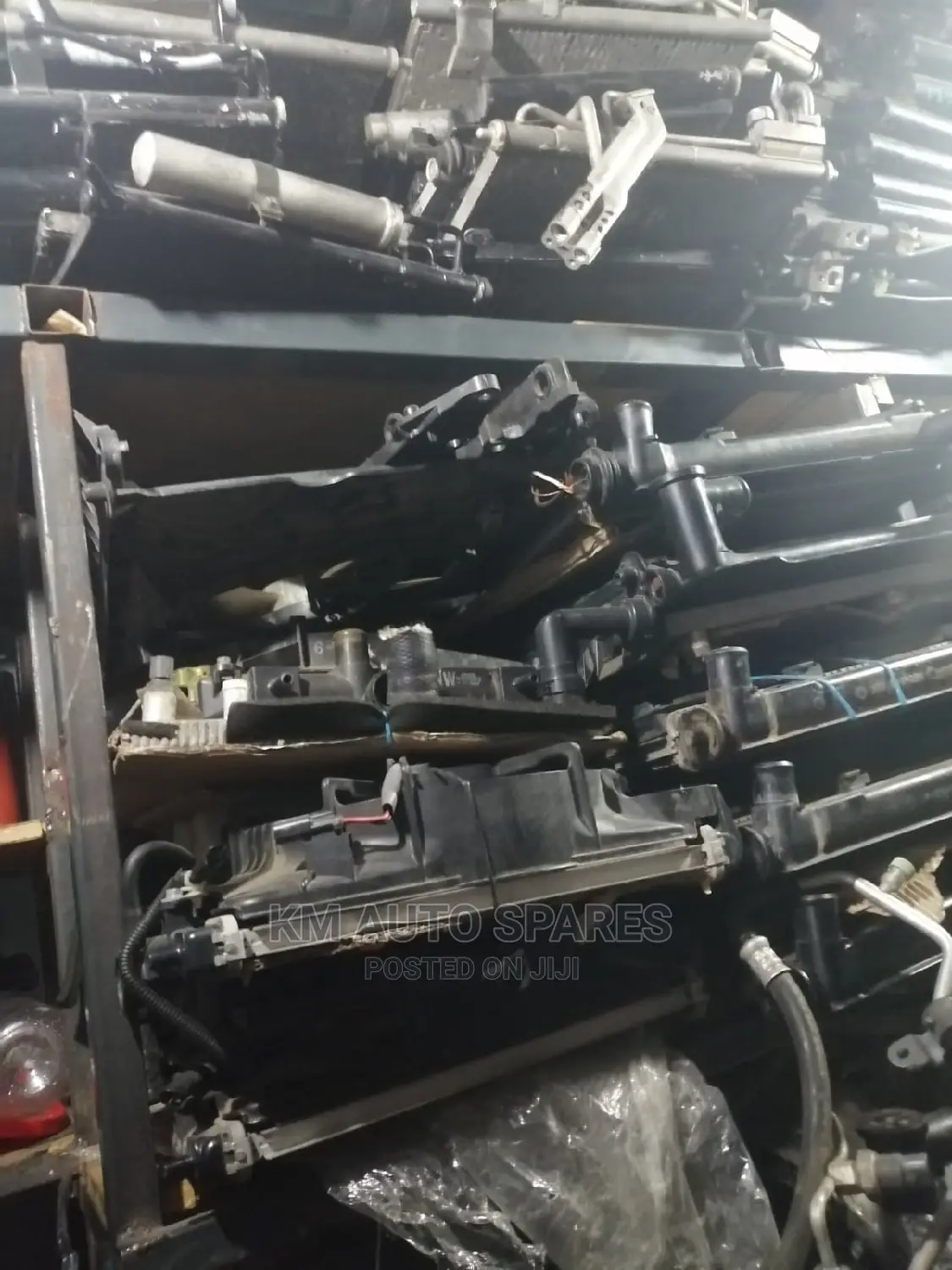 Radiator for Toyota, Nissan, Honda, Mazda, Ford, Suzuki, Mitsubishi.