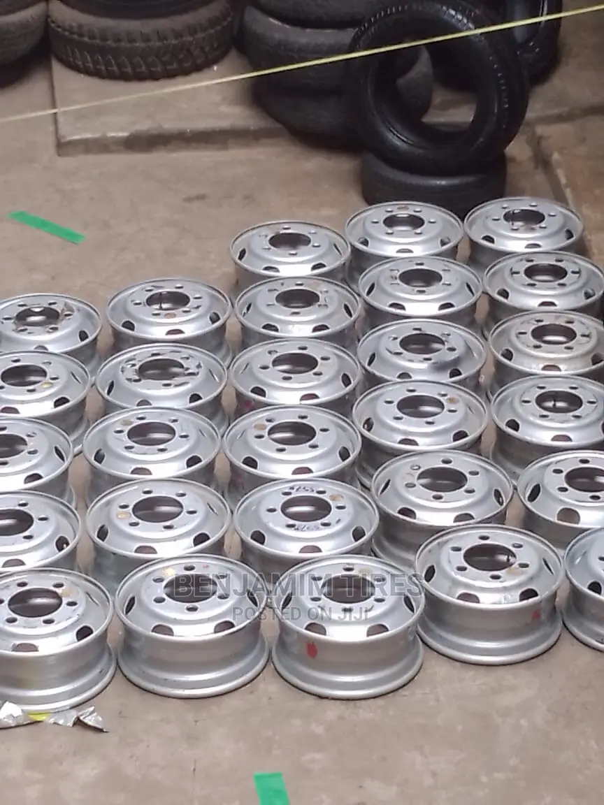 Original Rims Sizes 17.5 Tubeles Made in Turkey.