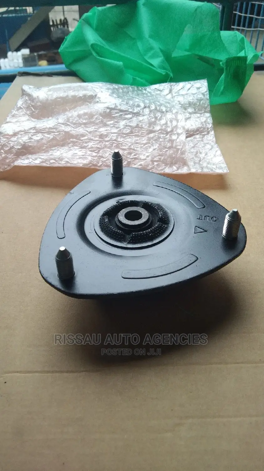 Honda Stream and Cross Road Shock Moulding.