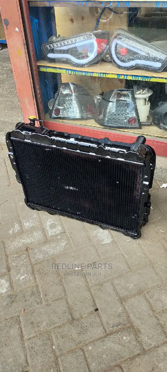 CSF 2708: 60 Series Radiator Toyota Land Cruiser 4.2L 1987