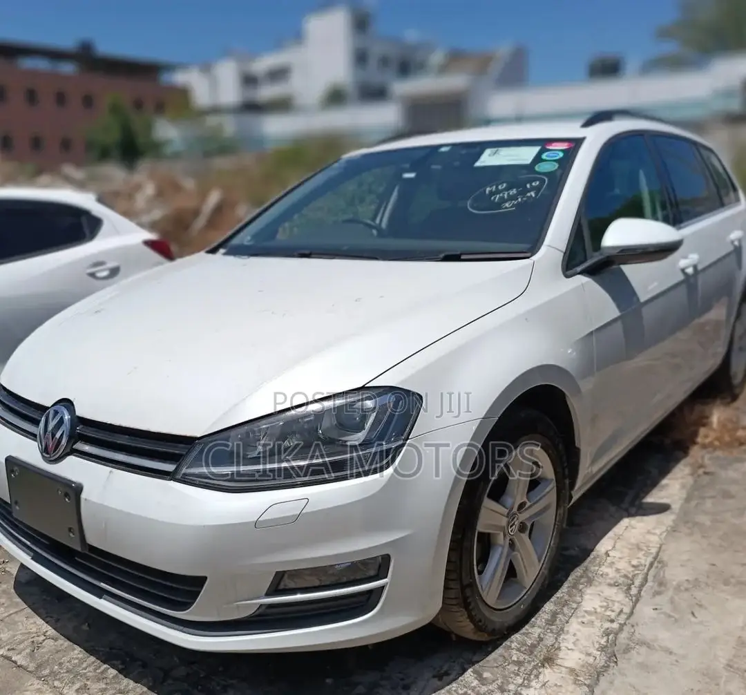 Volkswagen Golf 2016 Pearl