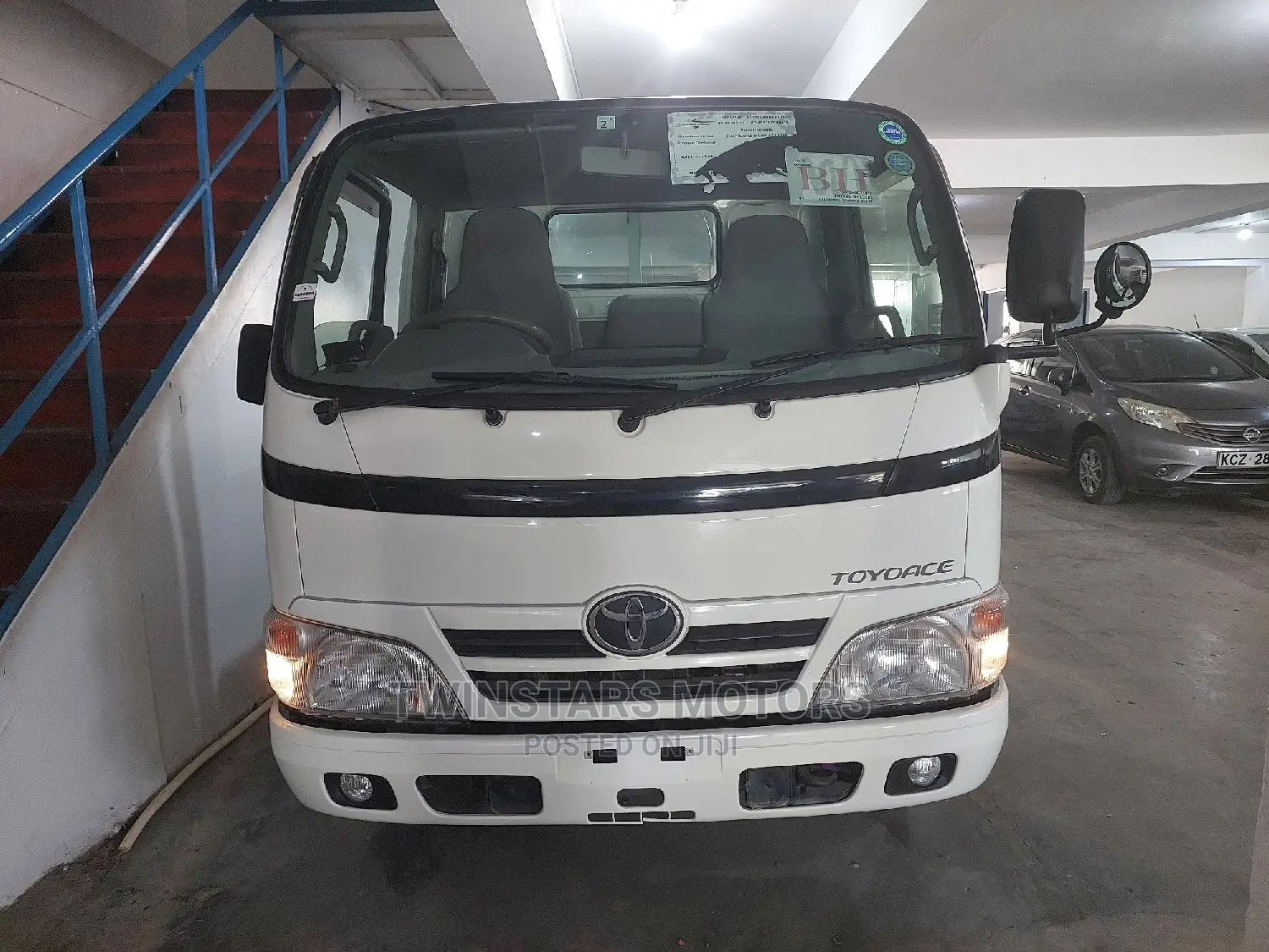 Toyo Ace Manual Diesel 2015 4wd