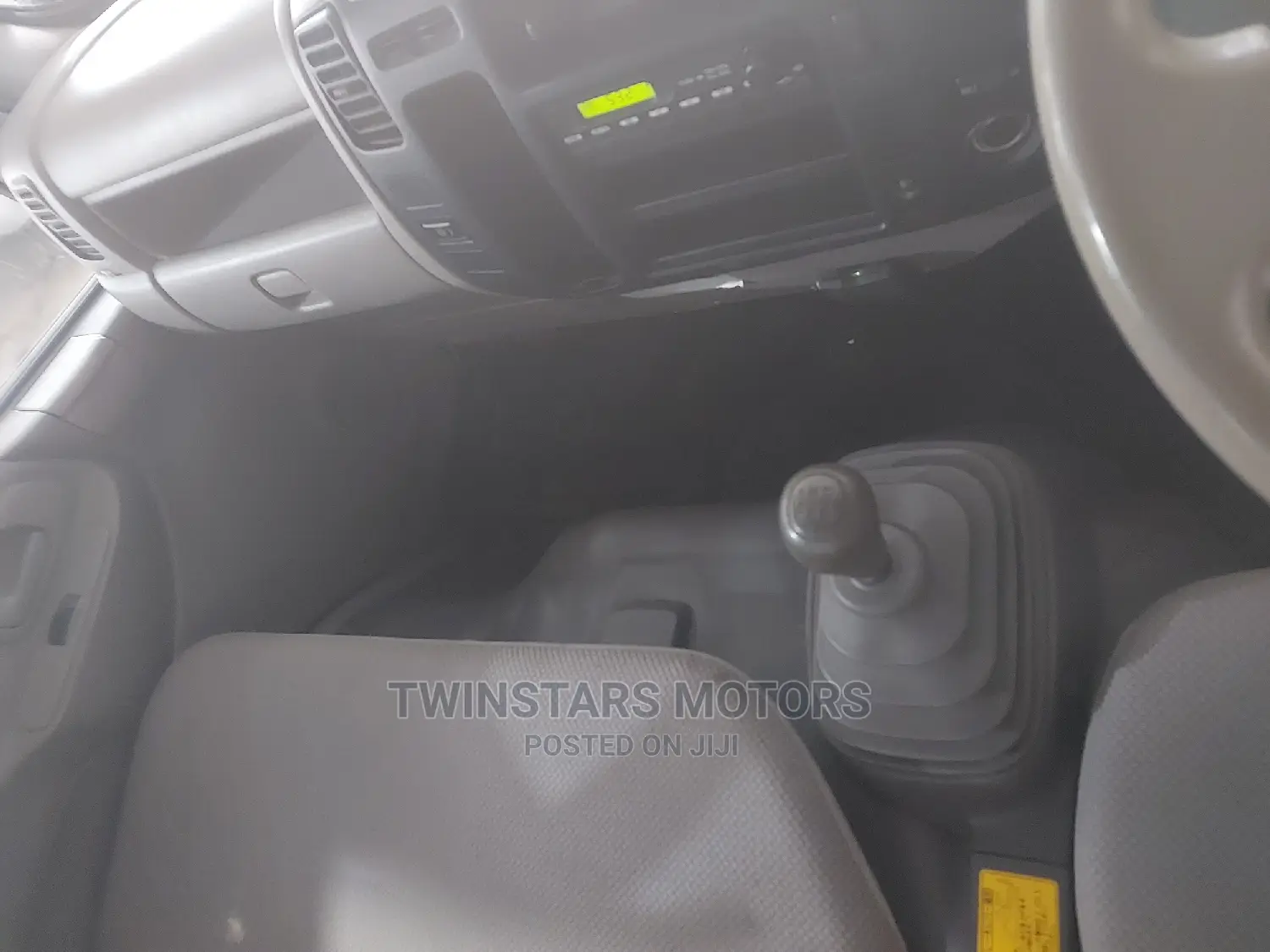 Toyo Ace Manual Diesel 2015 4wd