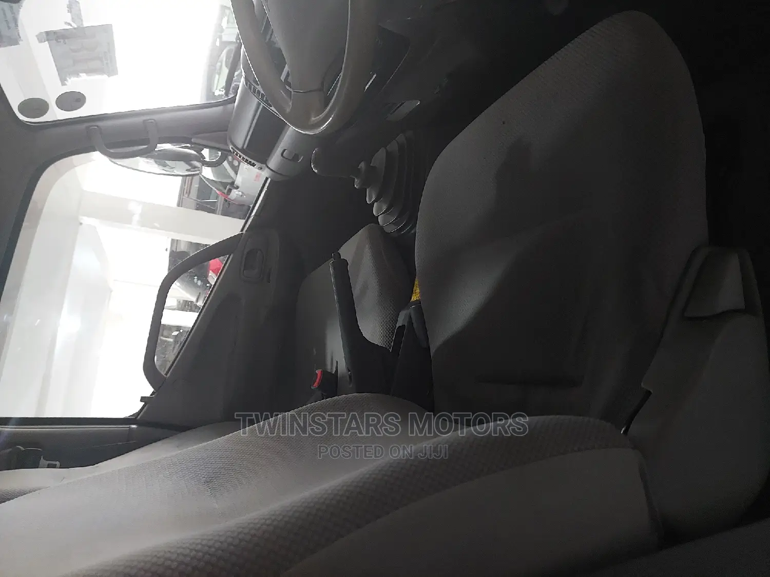 Toyo Ace Manual Diesel 2015 4wd