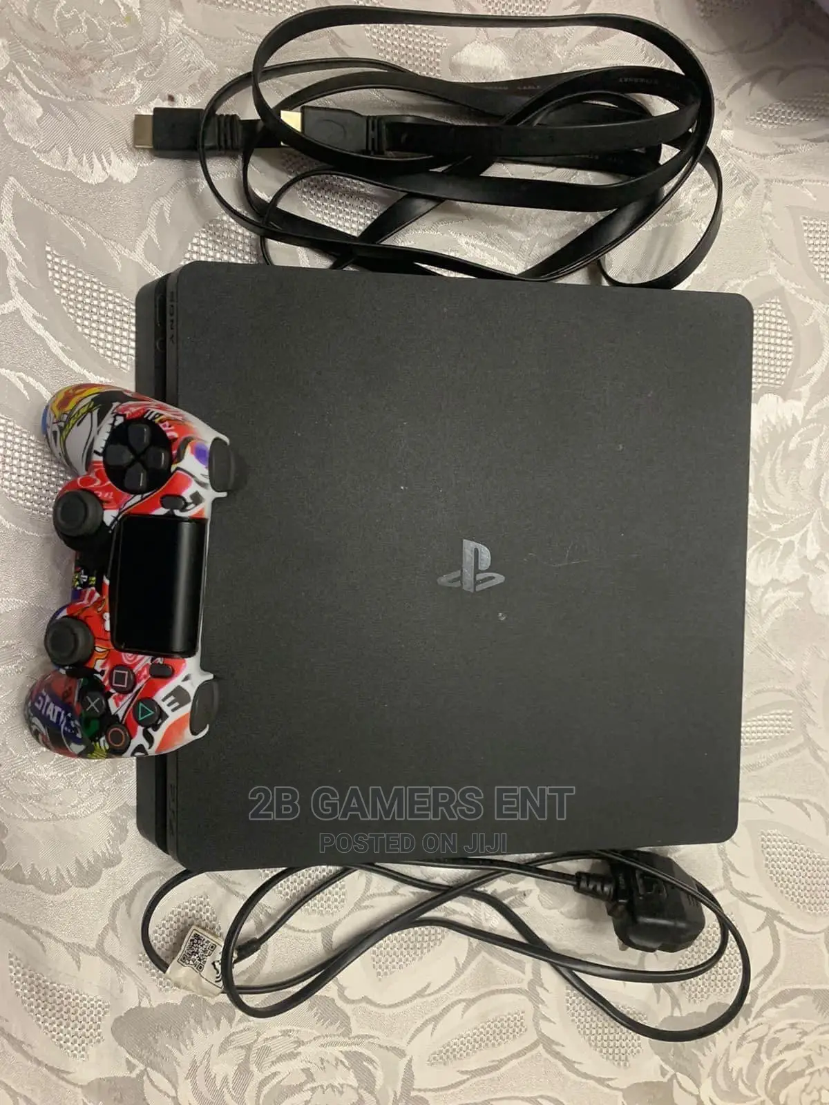 Ps4 Slim , 1 Pad All Cables