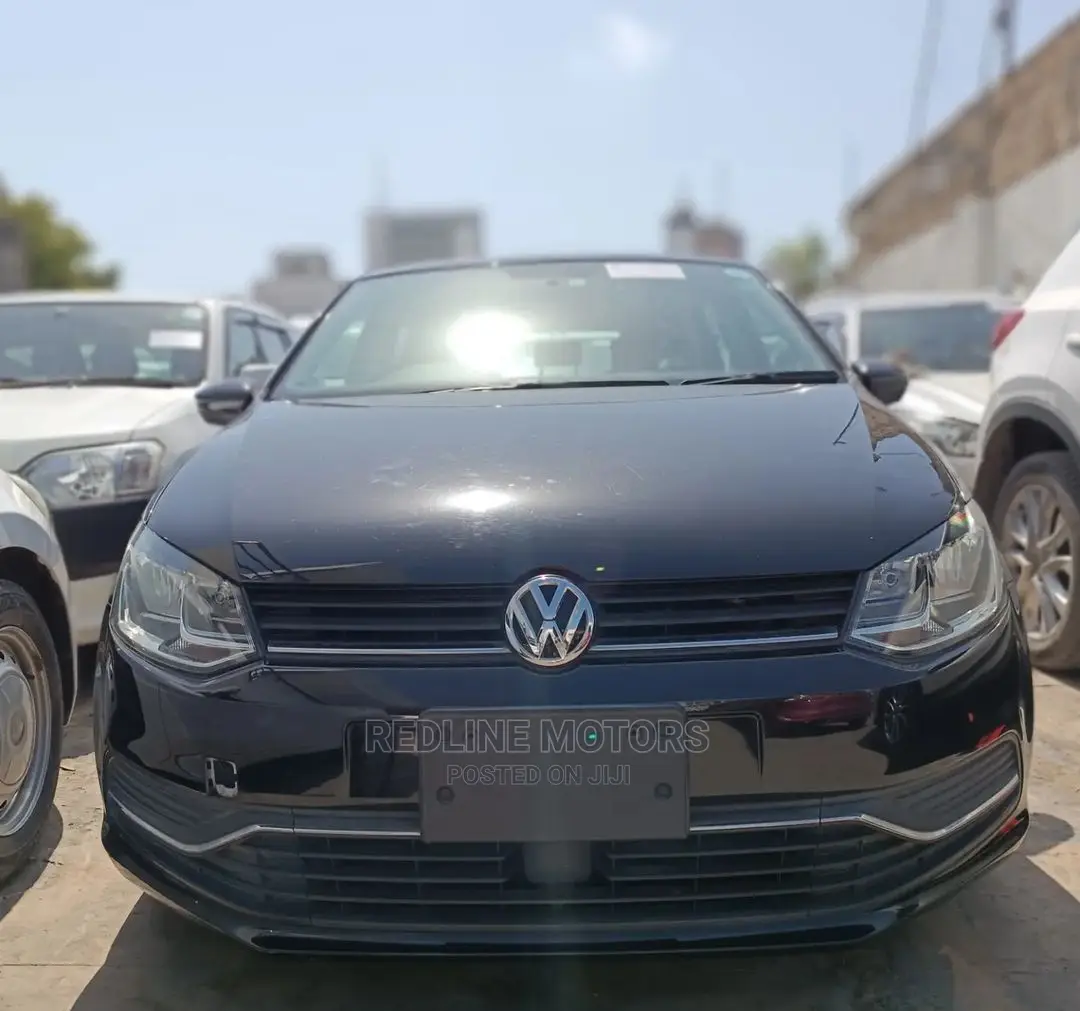 Volkswagen Polo 2016 Black