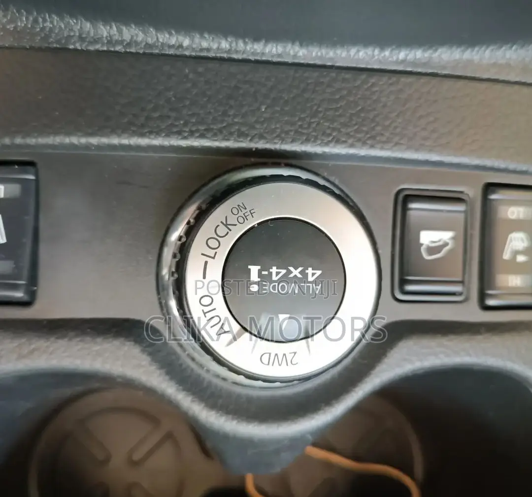Nissan X-Trail 2016 Matt Black