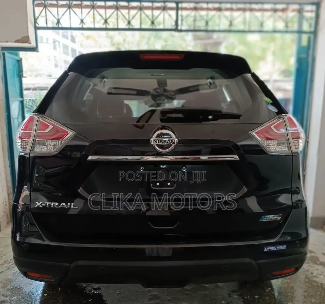 Nissan X-Trail 2016 Matt Black