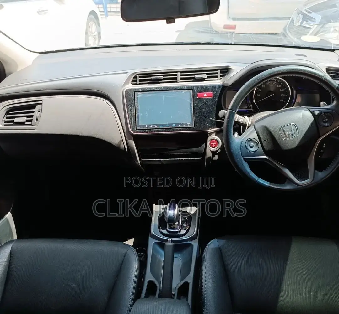 Honda Grace 1.5 Hybrid AWD 2016 Black