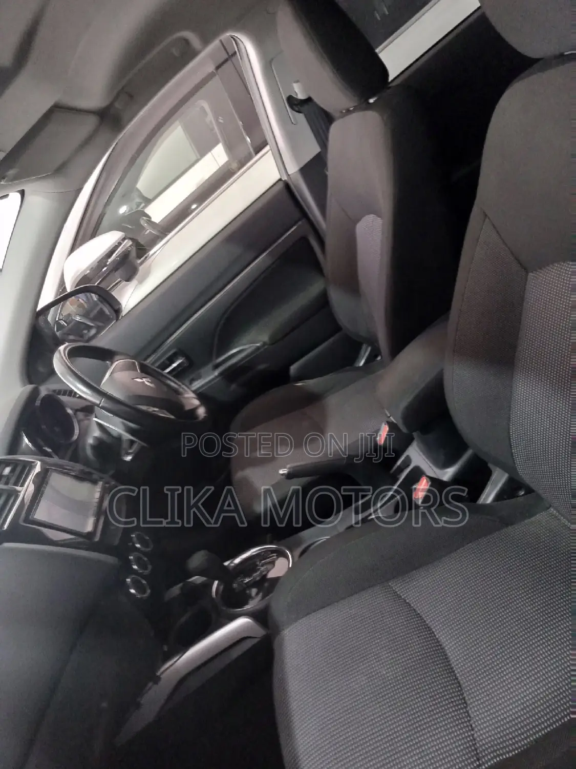 Mitsubishi RVR 2016 White