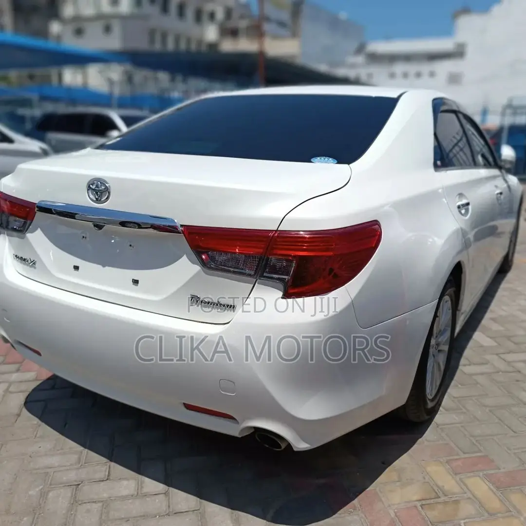 Toyota Mark X 2016 Pearl