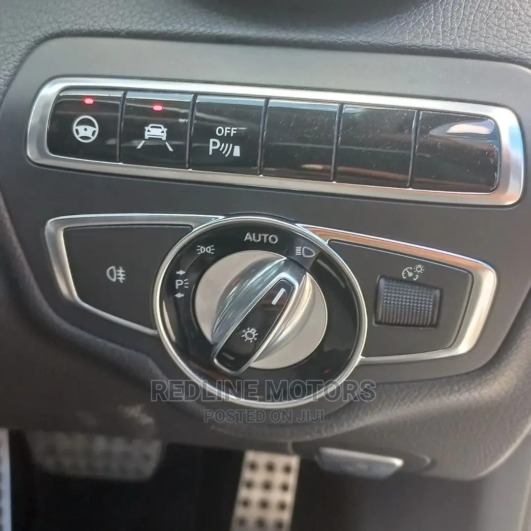 Mercedes-Benz C200 2016 Pearl