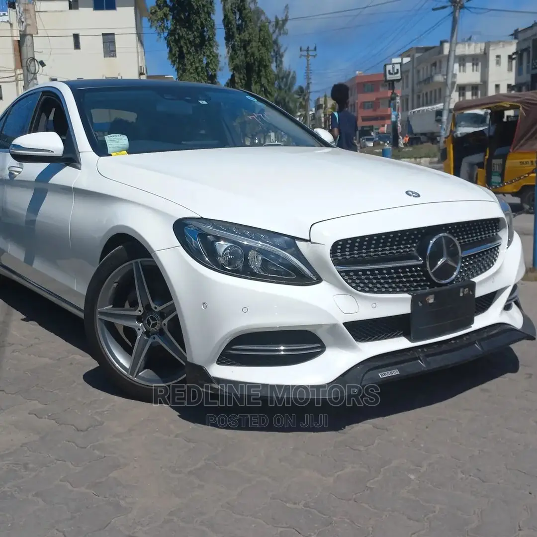 Mercedes-Benz C200 2016 Pearl