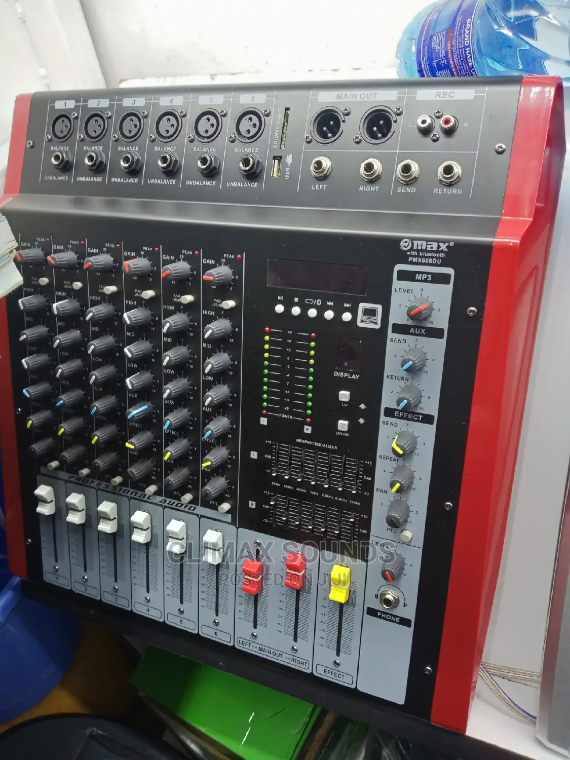 Powered Mixers 6 Channels