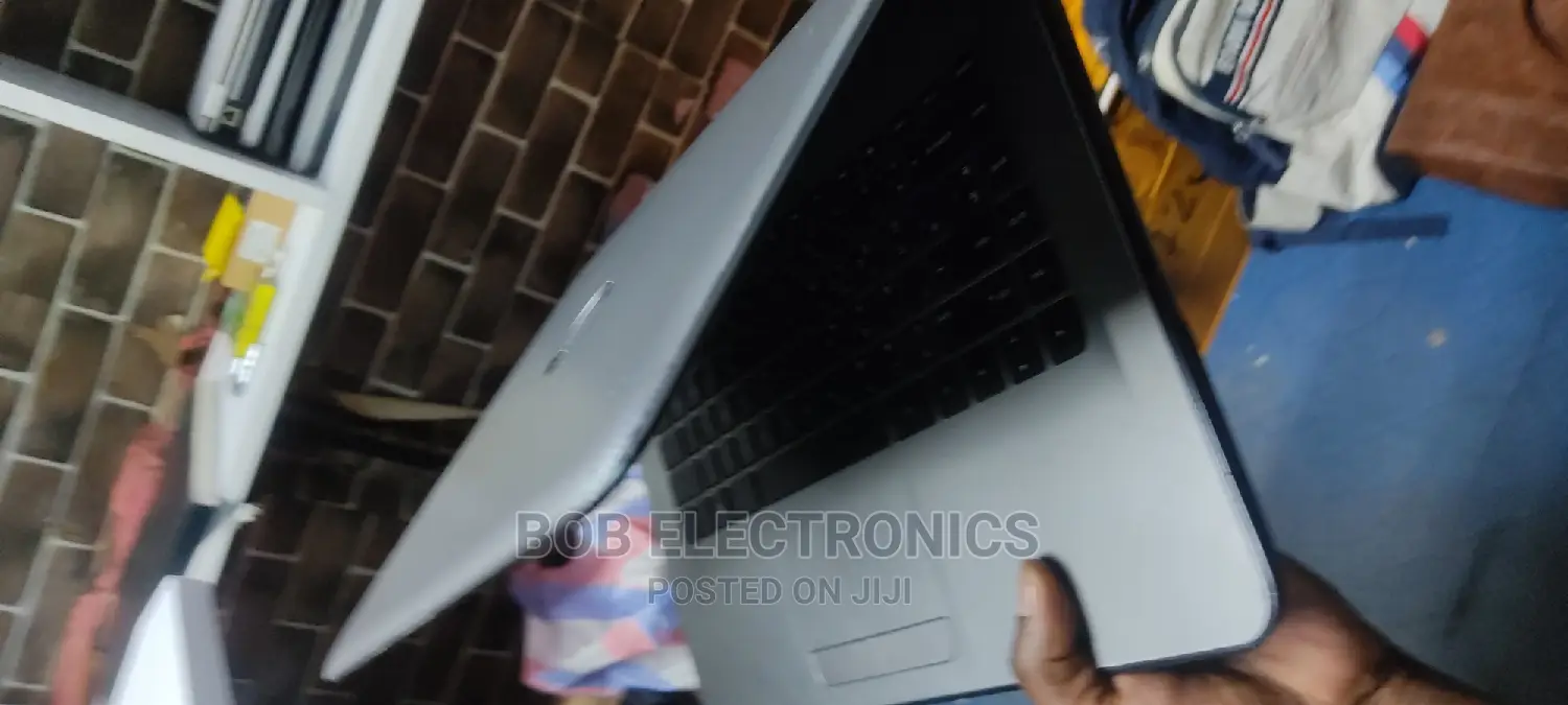 Laptop HP 14-Dq1025cl 4GB Intel Celeron HDD 500GB