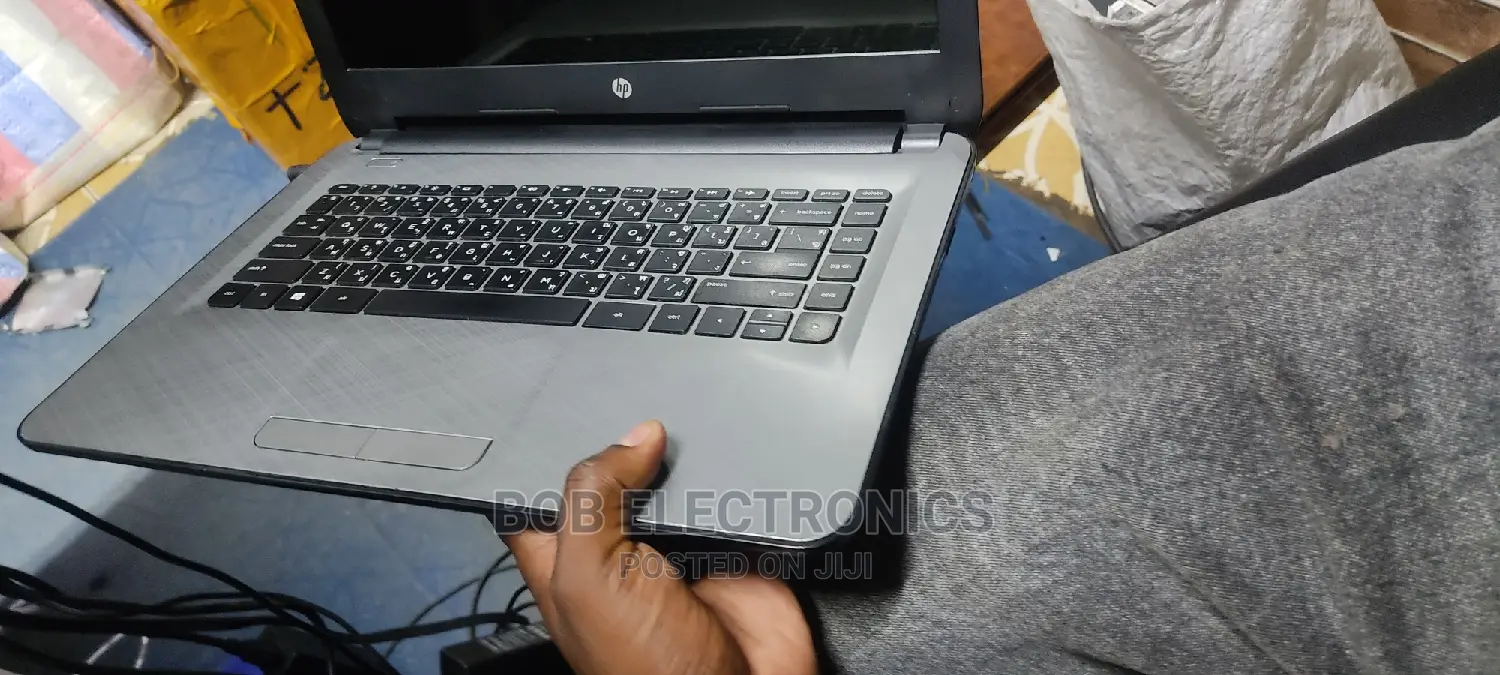Laptop HP 14-Dq1025cl 4GB Intel Celeron HDD 500GB