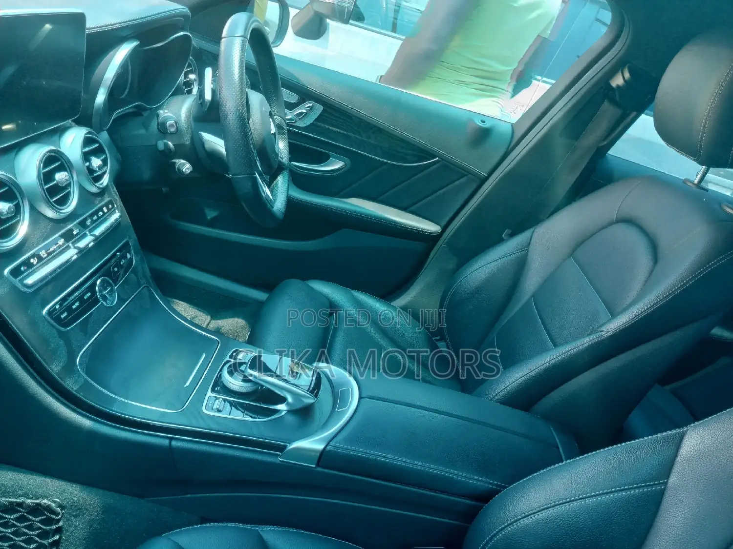 Mercedes-Benz C180 2016 Off White