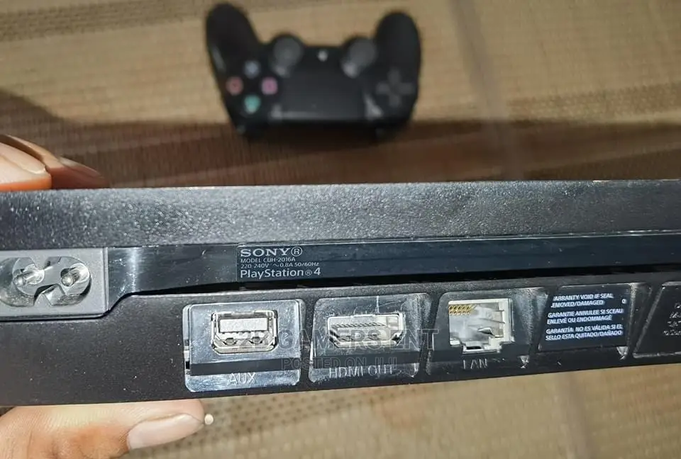 Slim Console, Game Console