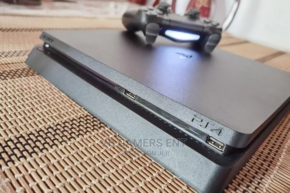 Slim Console, Game Console