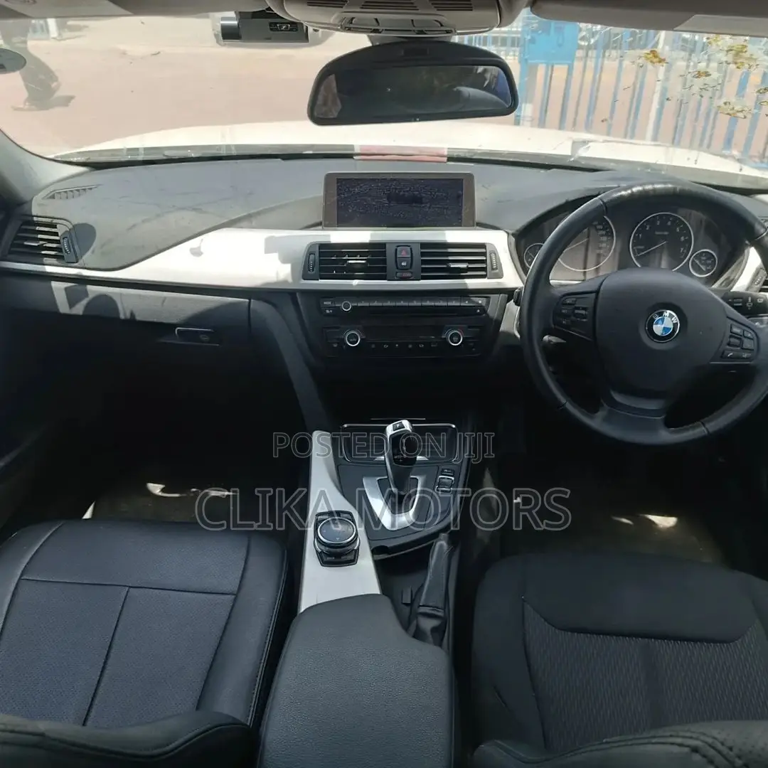 BMW 520i 2016 Pearl