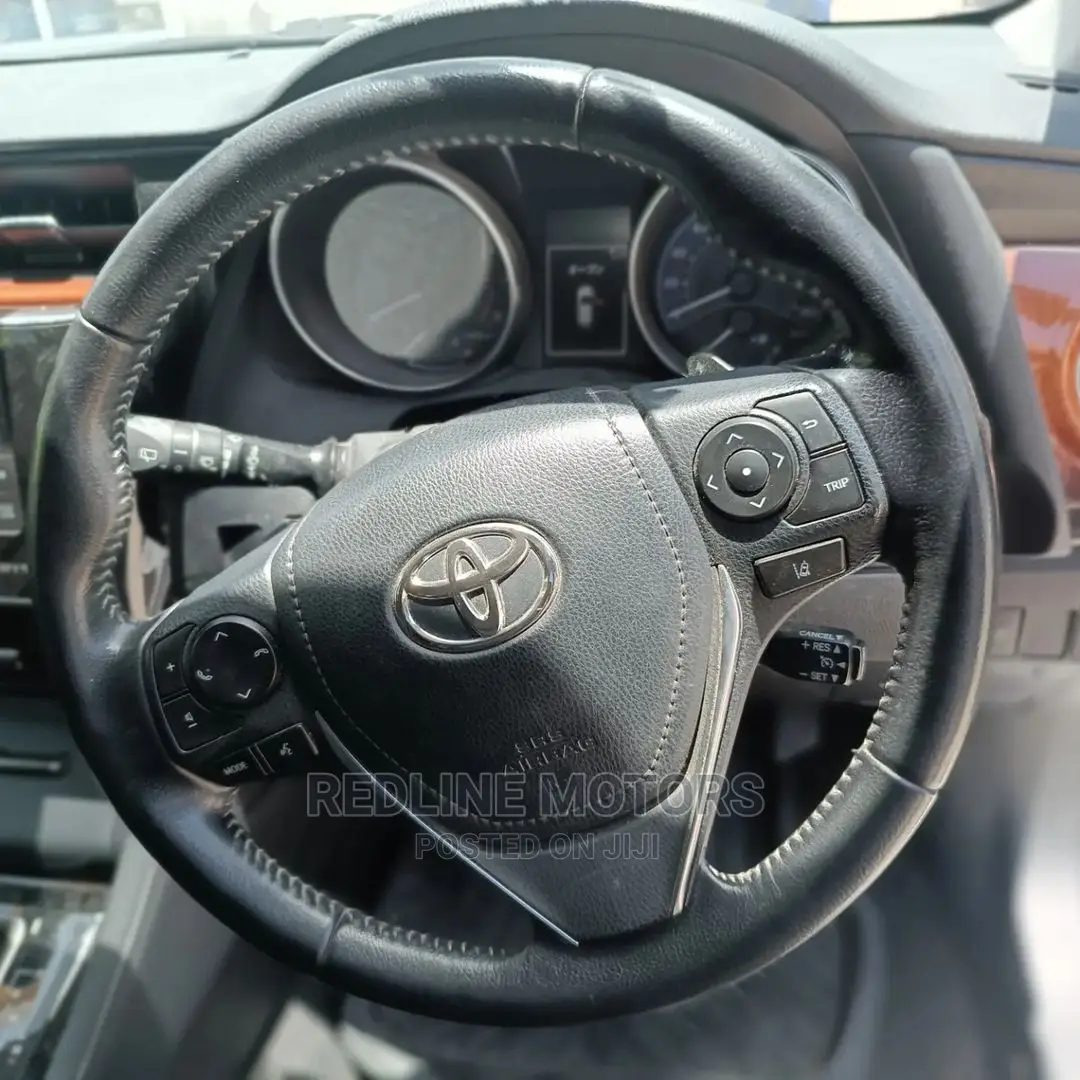 Toyota Auris 2016 Silver