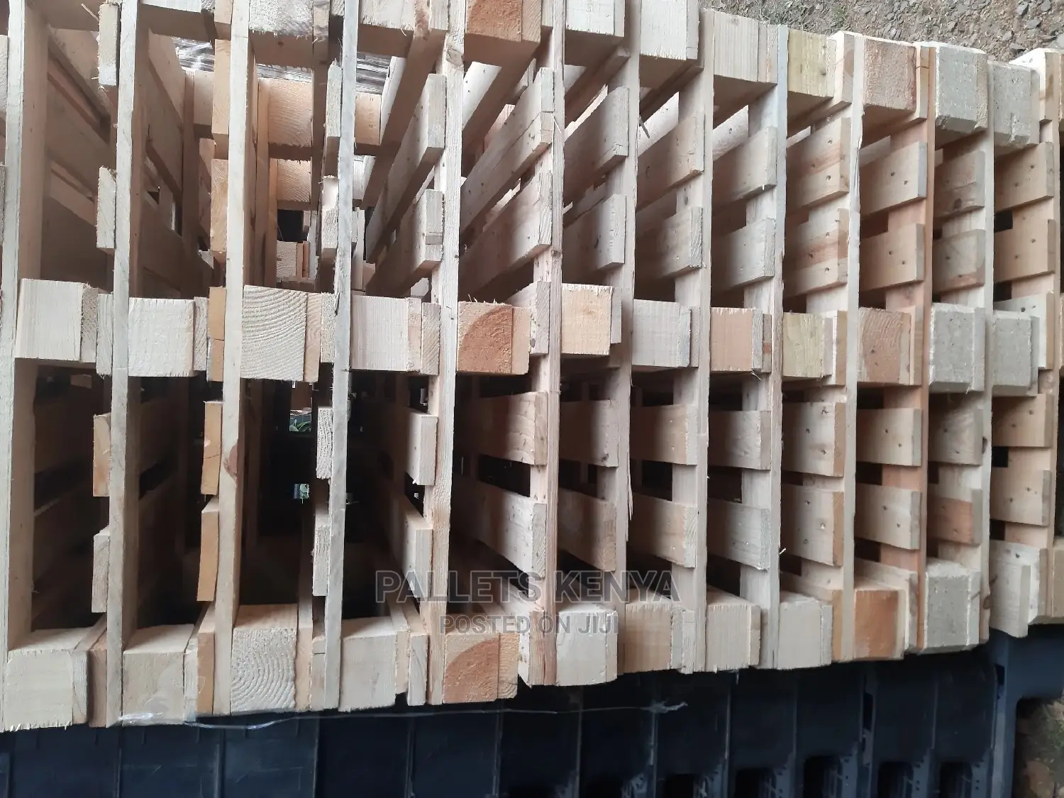 Wooden Plastic Pallets
