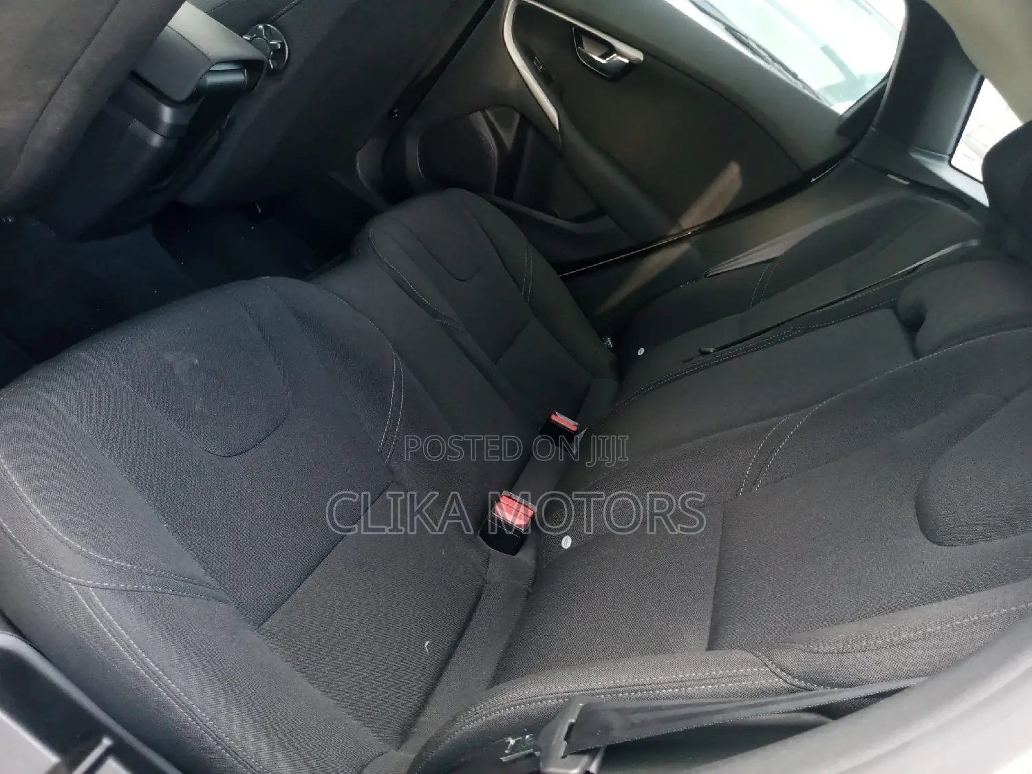 Volvo V40 2016 Pearl