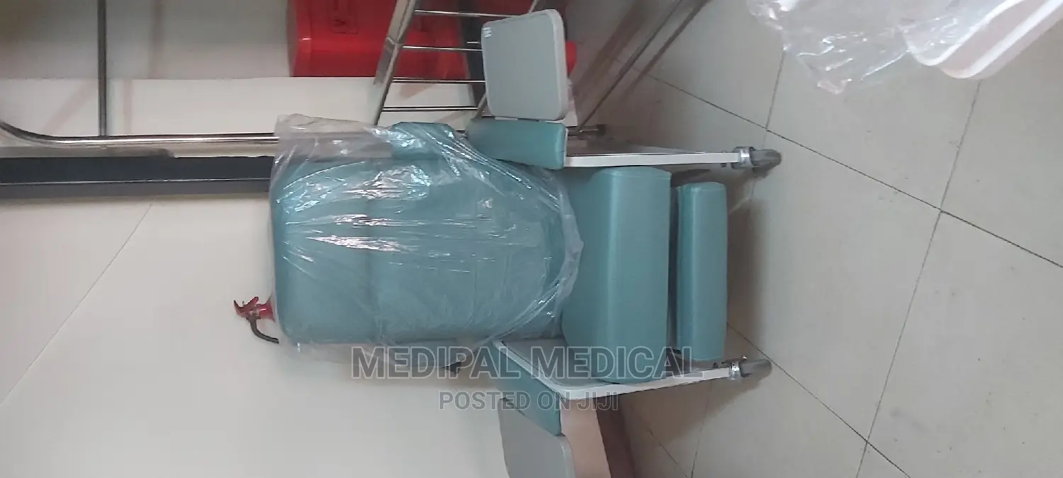 Dialysis/Blood Donor Chair