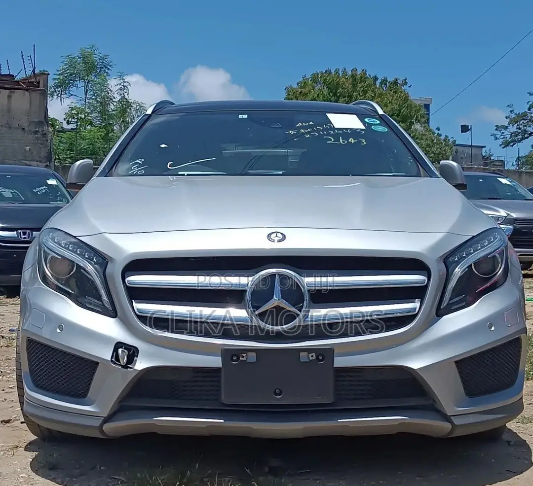 Mercedes-Benz GLA 250 2016 Silver