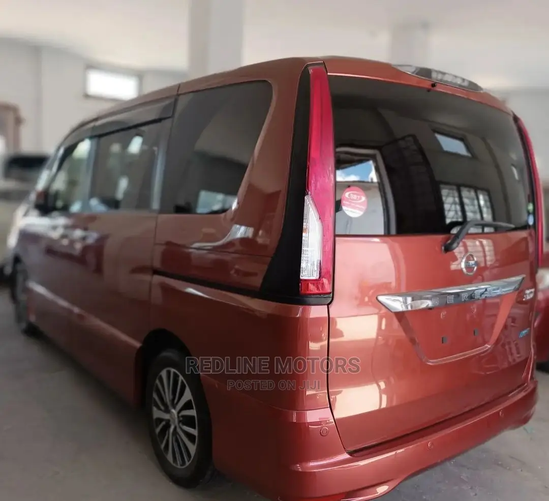 Nissan Serena 2016 Red