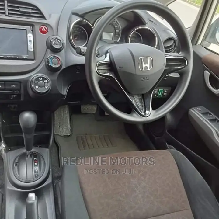 Honda Fit Shuttle 1.5 G 2WD 2016 Pearl