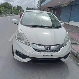 Honda Fit Shuttle 1.5 G 2WD 2016 Pearl