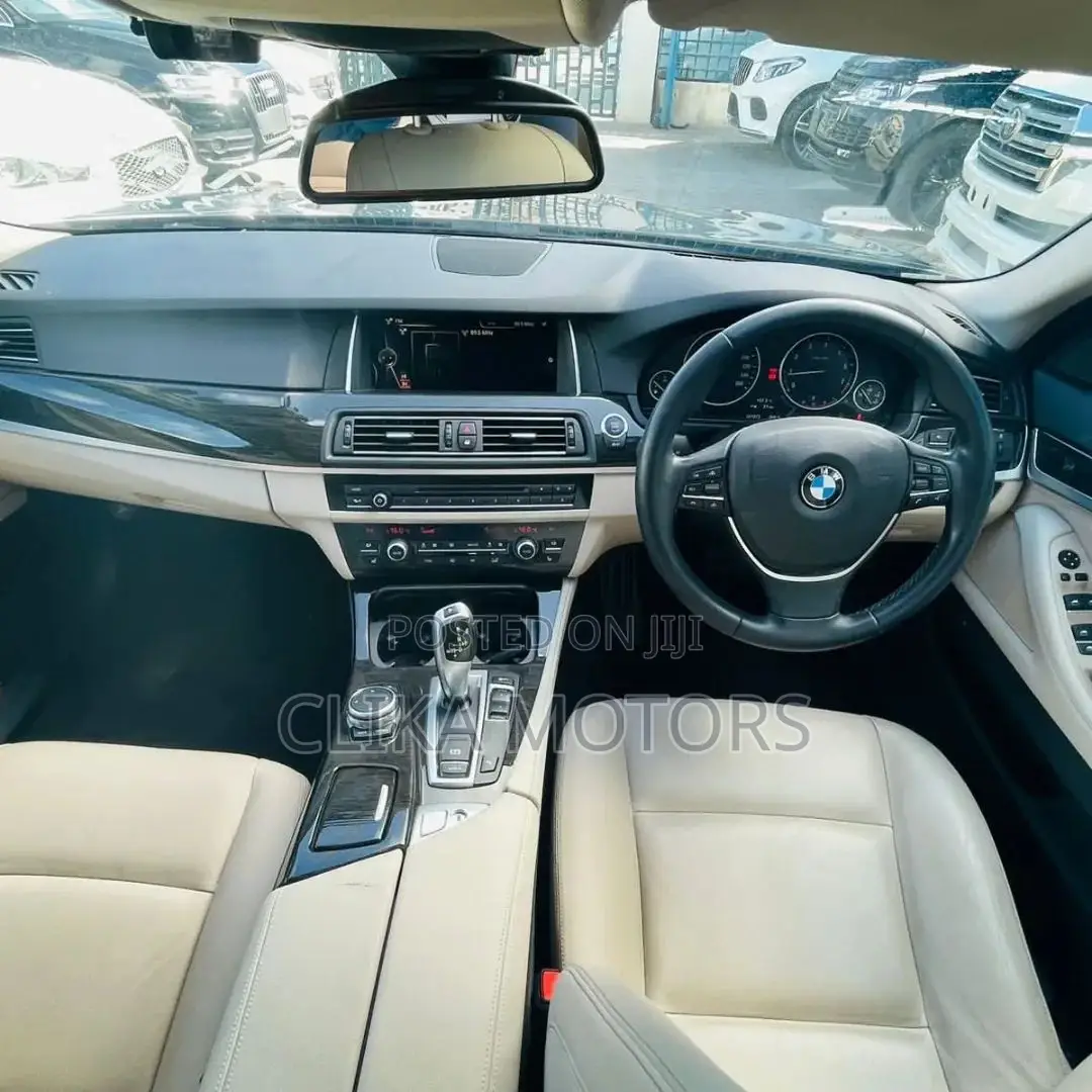 BMW 523i 2016 Black