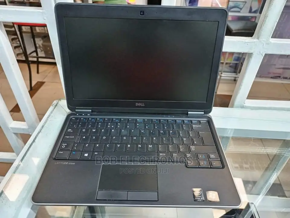 Laptop Dell Inspiron 13z 4GB Intel Celeron HDD 320GB