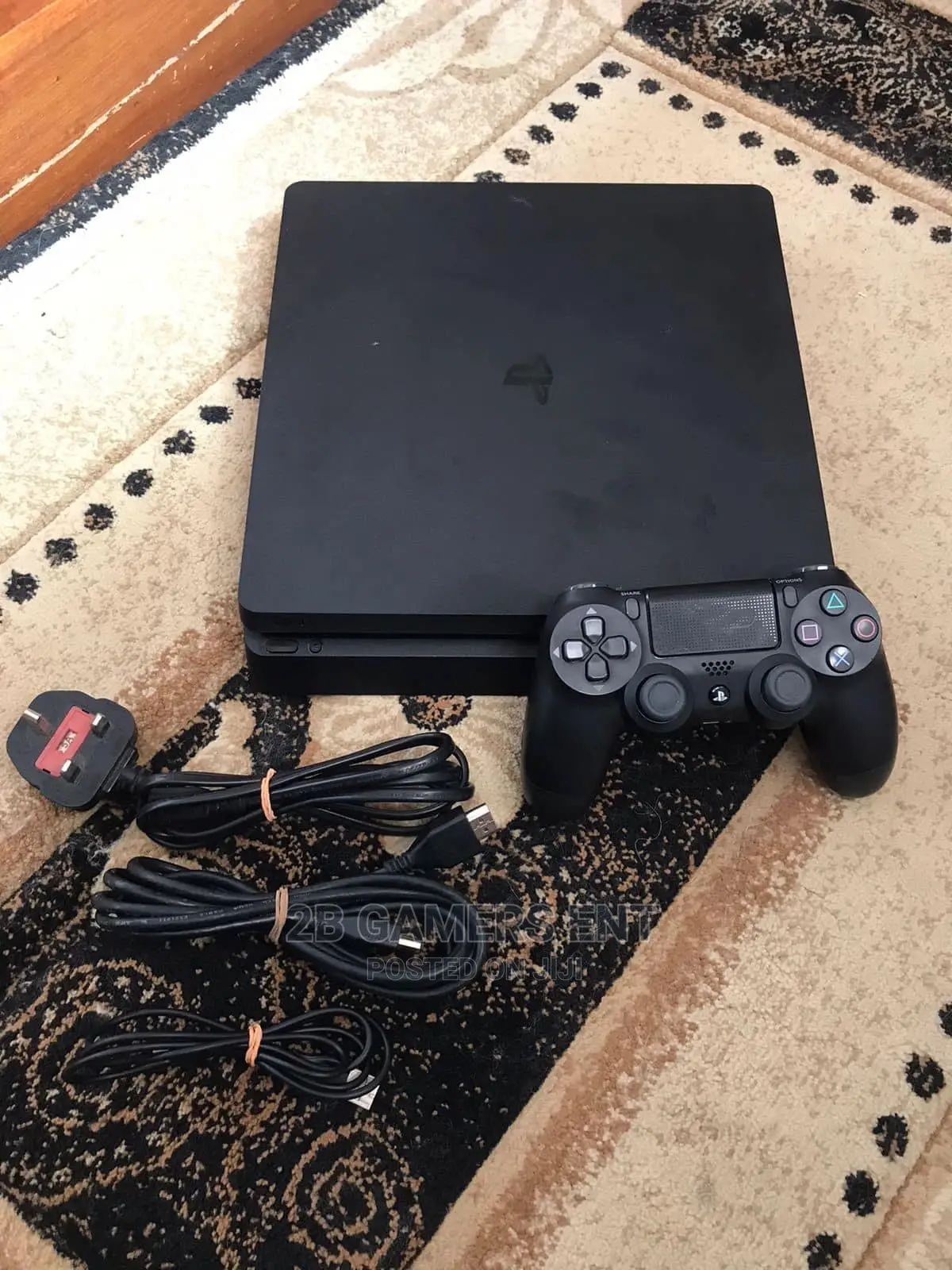 Slim Ps4, Ex Japan 