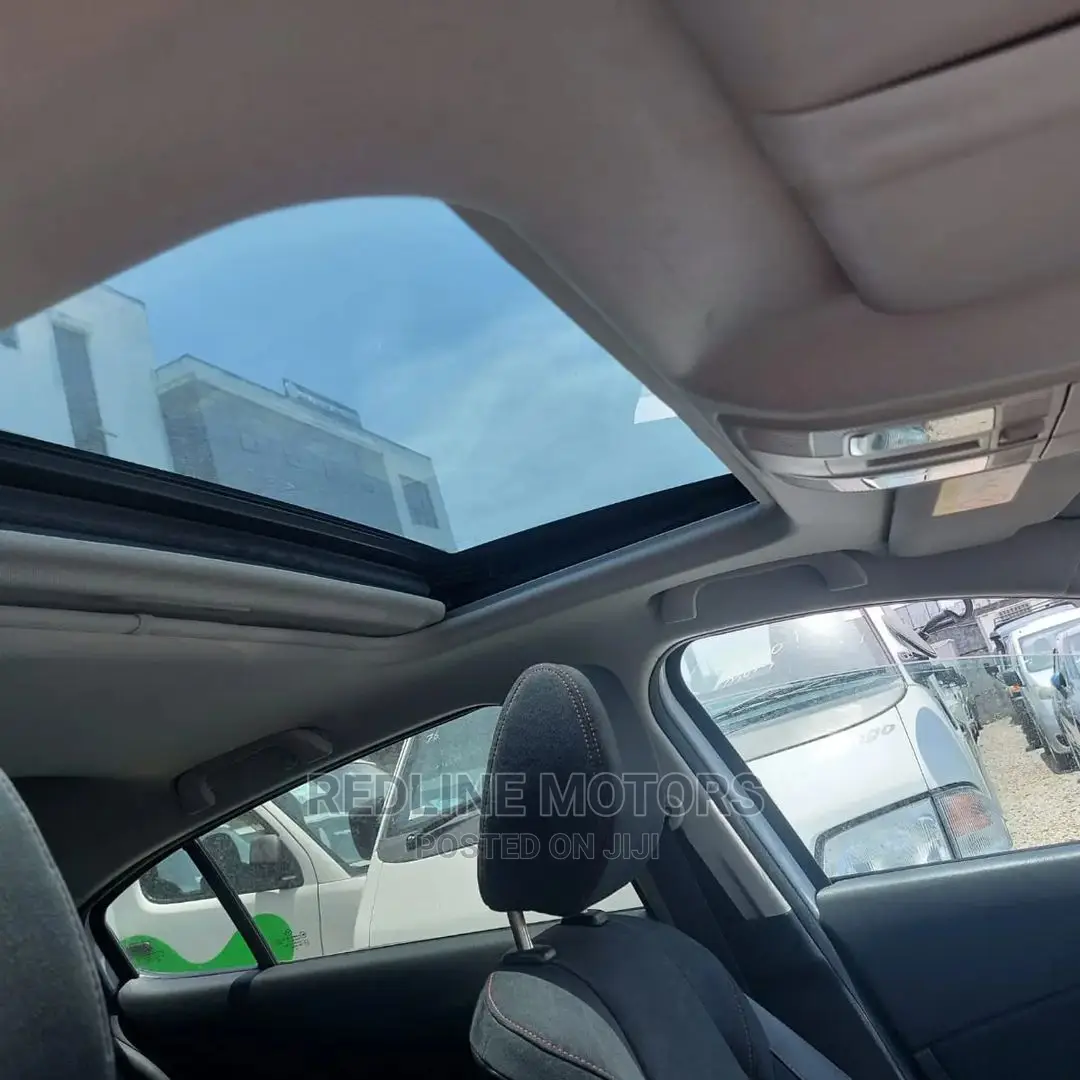 Mazda Axela 2017 Pearl
