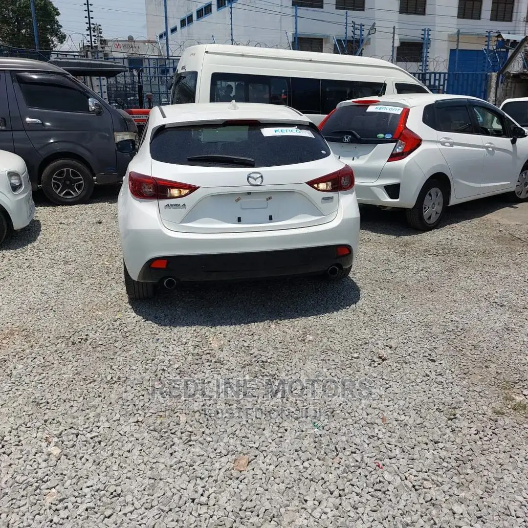 Mazda Axela 2017 Pearl