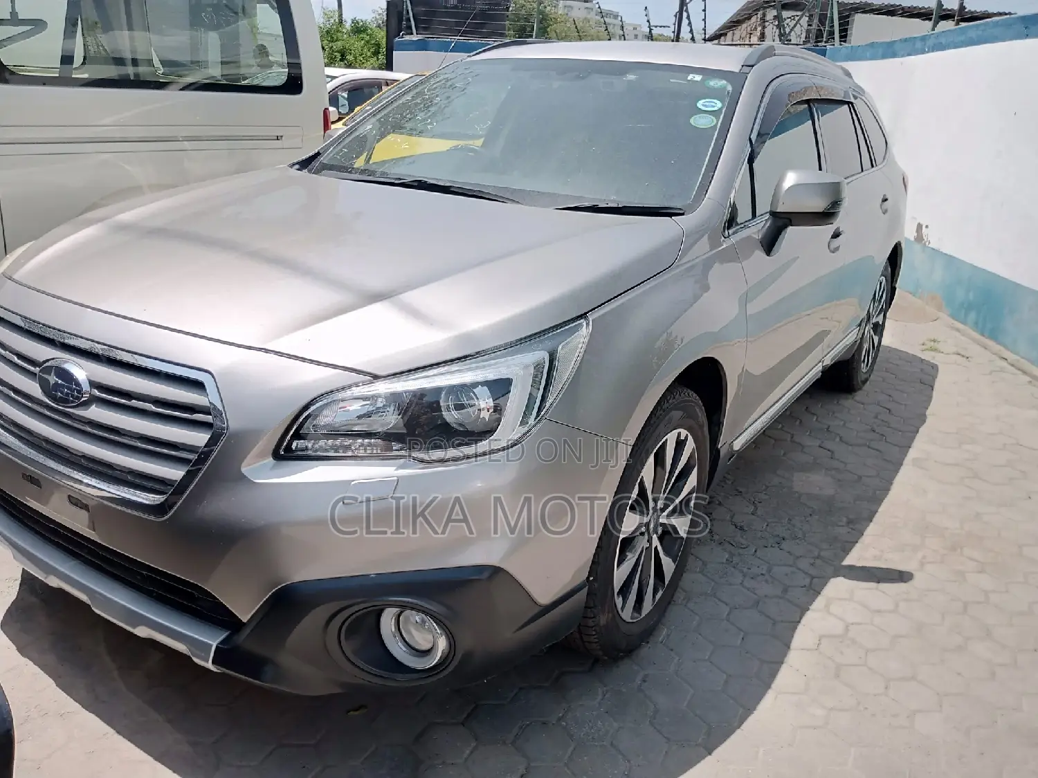 Subaru Outback 2.5i AWD 2017 Beige