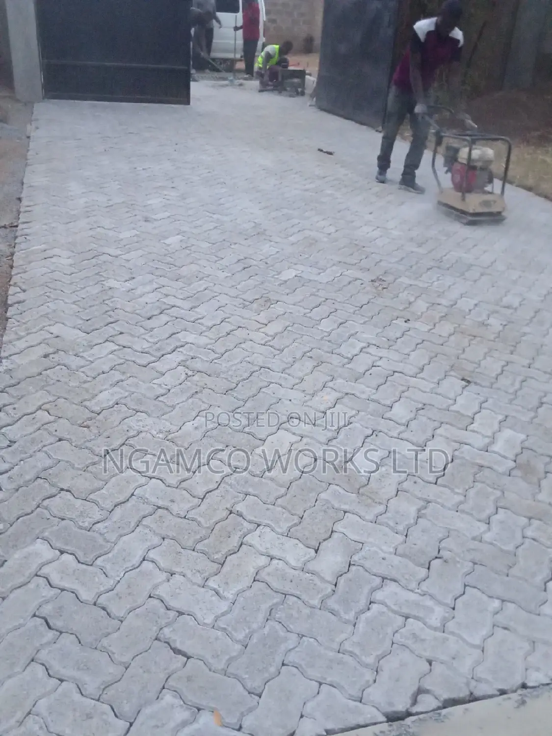 60mm Cabro Paving Blocks