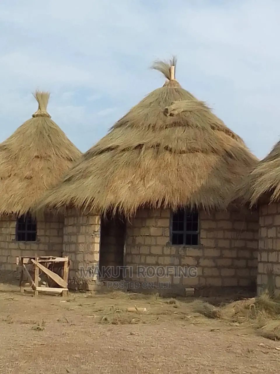 Ugandan Grass Roof Gazebos, Professional Roofing