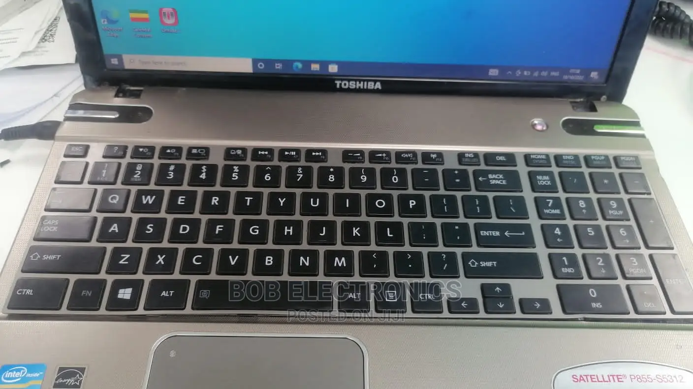 Laptop HP 14-Dq1088wm 4GB Intel Celeron HDD 320GB