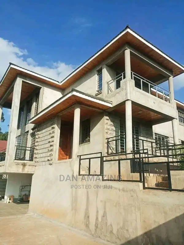 6bdrm Maisonette in Ngong CBD for sale