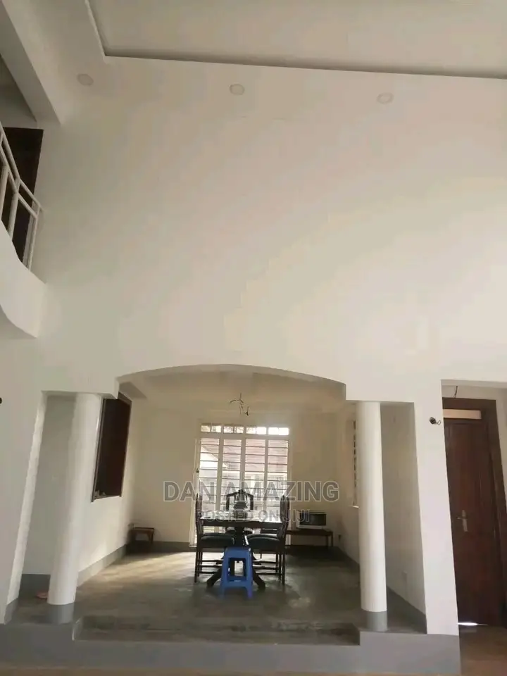 6bdrm Maisonette in Ngong CBD for sale