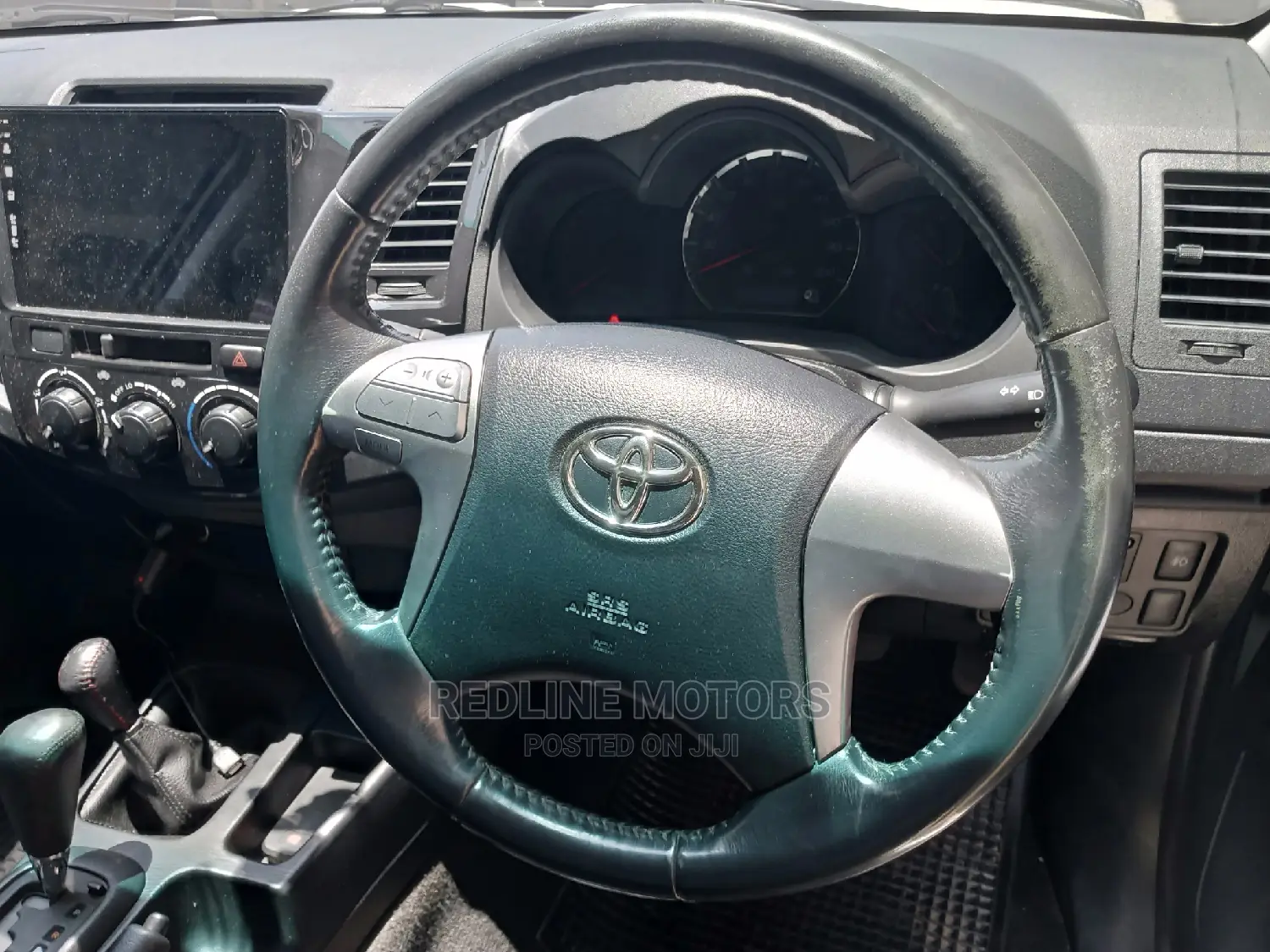Toyota Hilux 2016 White