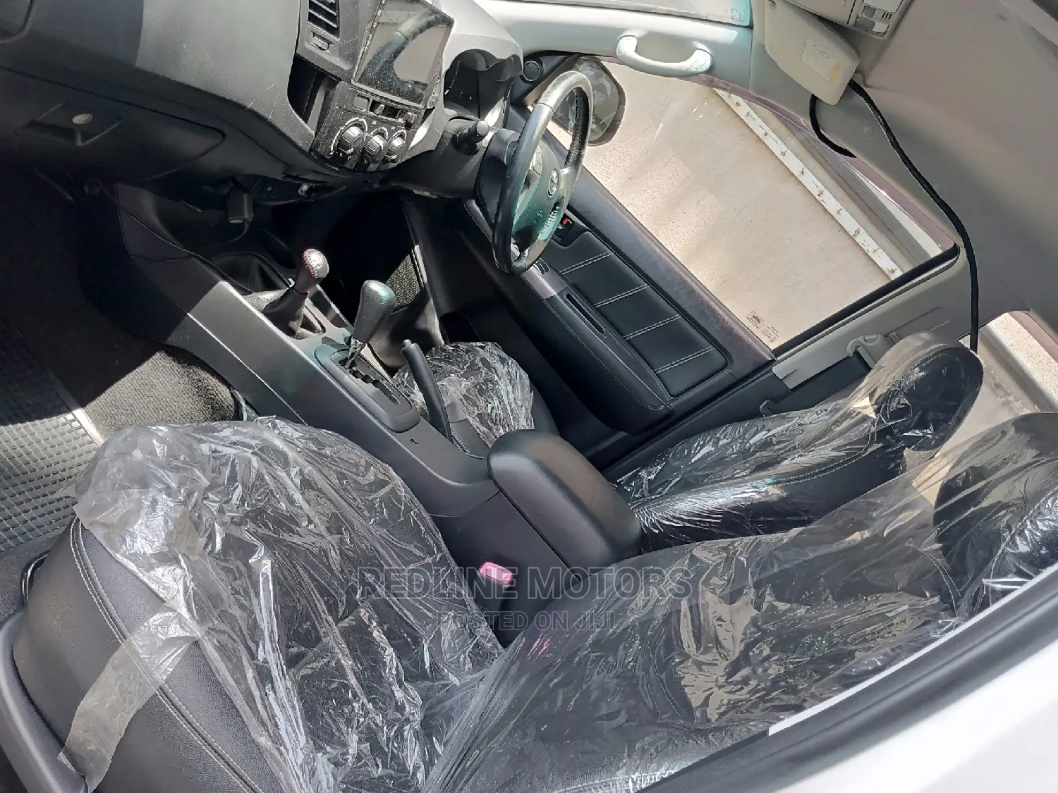 Toyota Hilux 2016 White