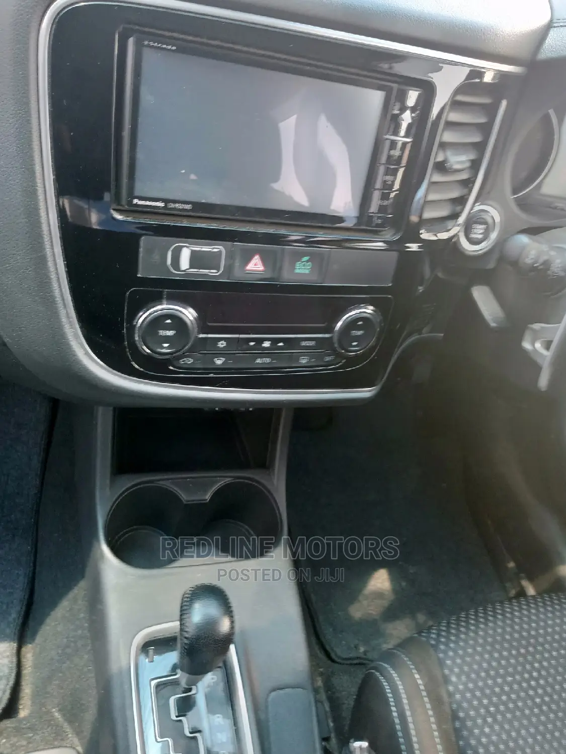 Mitsubishi Outlander SE FWD 2016 White