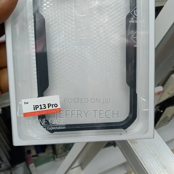 iPhone 13 Pro Xundd Beatle Case