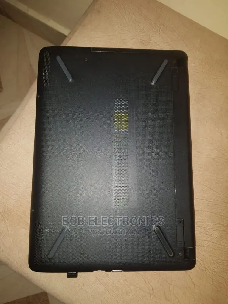Laptop HP 14-Dq1088wm 4GB Intel Celeron HDD 500GB